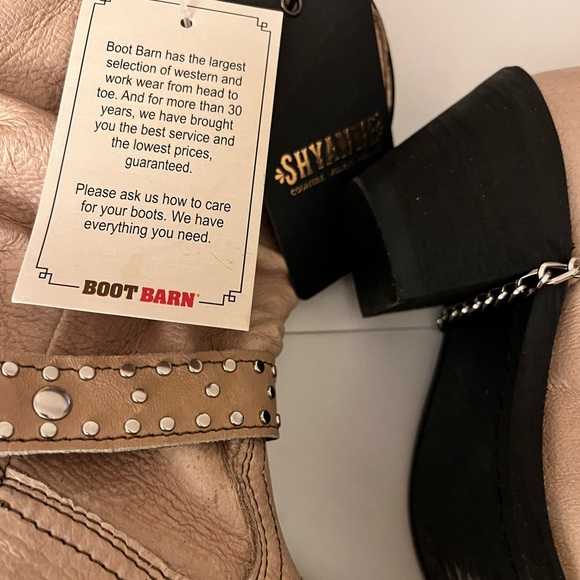 Boot Barn Western Beige Boots - Picture 4 of 5